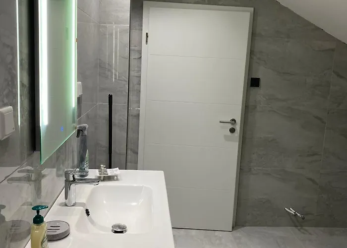 Apartman Bane 95qm - Messewohnung, Ferienwohnung,monteurwohnung