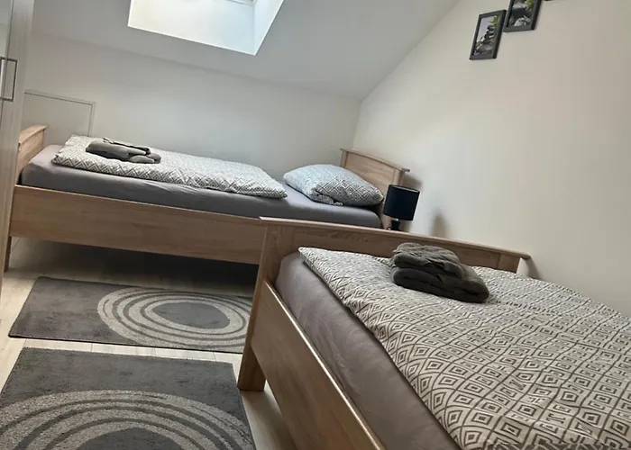 Bane 95qm - Messewohnung, Ferienwohnung,monteurwohnung Apartman *