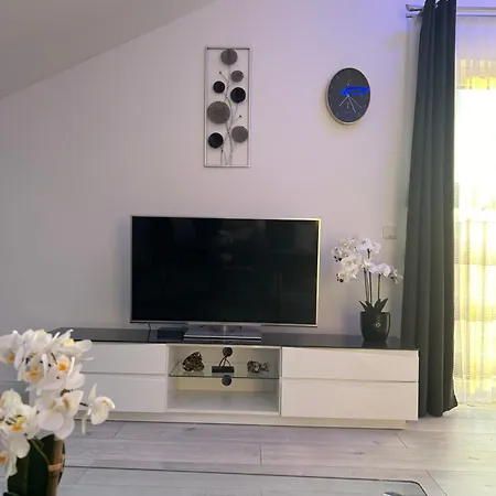 Apartment Bane 95qm - Messewohnung, Ferienwohnung,monteurwohnung *